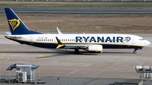 Photo of EI-HGT - Boeing 737 MAX 8-200 operated by Ryanair