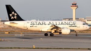 Photo of D-AIBJ - Airbus A319-112 operated by Lufthansa