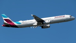 Photo of D-AIDO - Airbus A321-231 operated by Eurowings