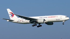 Photo of B-220F - Boeing 777-F operated by China Cargo Airlines