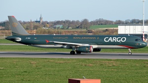 Photo of JY-RAZ - Airbus A321-231(P2F) operated by Royal Jordanian Cargo