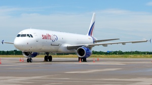 Photo of EC-OHG - Airbus A321-231(P2F) operated by Swiftair