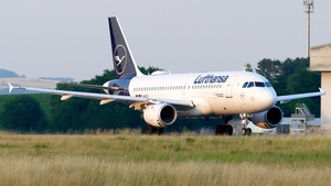 Photo of D-AILC - Airbus A319-114 operated by Lufthansa