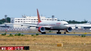 Photo of VT-ALL - Boeing 777-337(ER) operated by Air India