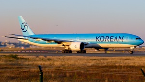 Photo of HL8250 - Boeing 777-3B5(ER) operated by Korean Air