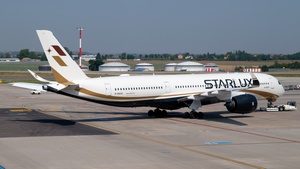 Photo of B-58509 - Airbus A350-941 operated by Starlux