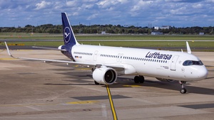 D-AIEF