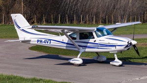 Photo of PH-4V3 - TL Ultralight TL-3000 Sirius operated by Wings to Fly