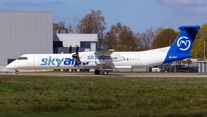 Photo with serial 4104 - Bombardier DHC-8-402 Dash 8 Q400