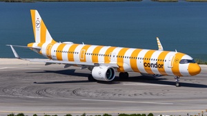 Photo of D-ANLA - Airbus A321-271NX operated by Condor