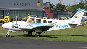 Photo of D-IWMU - Beechcraft 58P Pressurized Baron operated by Private