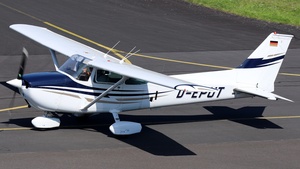 Photo of D-EPUT - Cessna 172M Skyhawk operated by Aero-Club Gelnhausen