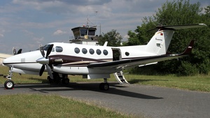 Photo of D-ILAH - Beechcraft B200GT Super King Air 250 operated by Anton Häring