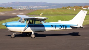 Photo of PH-OTK - Reims-Cessna F172N Skyhawk II operated by Cycloon Holland