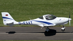 D-ESXT - Aquila A210