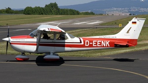 Photo of D-EENK - Reims-Cessna F172M Skyhawk operated by Flightcenter Saar