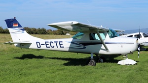 Photo of D-ECTE - Reims-Cessna F150L operated by Fliegergruppe Offenburg