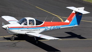 Photo of D-EBMN - Piper PA-38-112 Tomahawk operated by Flugschule Mainz