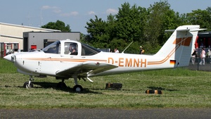 Photo of D-EMNH - Piper PA-38-112 Tomahawk operated by Flugsportvereinigung Celle
