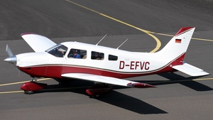 Photo of D-EFVC - Piper PA-28-181 Archer III operated by FVL Frankfurter Verein für Luftfahrt