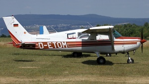 Photo of D-ETOM - Cessna 152 II operated by FFL Flugschule