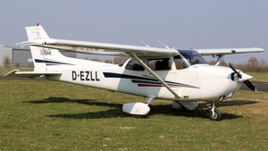 Photo of D-EZLL - Cessna 172S Skyhawk SP operated by Luftsportverein Bad Neuenahr-Ahrweiler