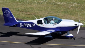 Photo of D-MWUP - Tomark Viper SD4 operated by Luftsportclub Wuppertal