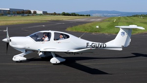 F-GUVD - Diamond DA40 Diamond Star TDI