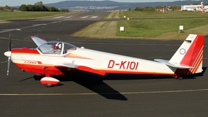 Photo of D-KIOI - Scheibe SF 25C Falke 2000 operated by Kurhessischer Verein für Luftfahrt