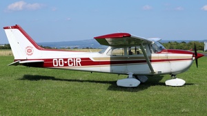 Photo of OO-CIR - Cessna 172N Skyhawk II operated by Limburgse Vleugels