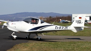 D-EZJS - Aquila A210