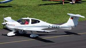 Photo of D-EERH - Diamond DA40 Diamond Star TDI operated by MBB-Sportgemeinschaft Augsburg