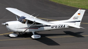 Photo of D-ESAA - Cessna 172S Skyhawk SP operated by Luftfahrtverein Essen