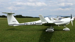 Photo of PH-1133 - Diamond HK36TC-100 Super Dimona operated by Peetair