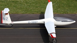 Photo of D-3997 - DG Flugzeugbau DG-300 Elan operated by Private