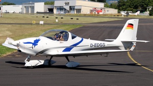 Photo of D-EDGS - Aquila A210 operated by Private