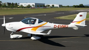 Photo of D-EVMU - Aquila A210 operated by Private