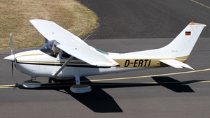 Photo of D-ERTI - Cessna 182Q Skylane operated by Private