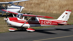 Photo of D-EHPO - Cessna 172C Skyhawk operated by Private