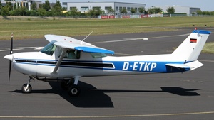 Photo of D-ETKP - Cessna 150L operated by Luftsportverein Geilenkirchen