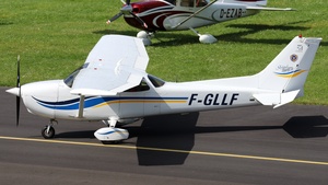 Photo of F-GLLF - Cessna 172S Skyhawk SP operated by Aéroclub de Haguenau