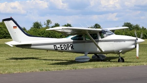 Photo of D-EOPR - Cessna 182Q Skylane operated by Private
