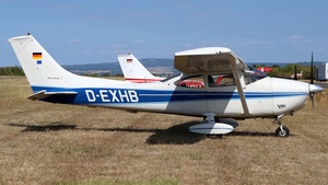 Photo of D-EXHB - Cessna 182Q Skylane II operated by Private