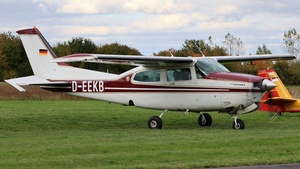 Photo of D-EEKB - Cessna T210N Turbo Centurion II operated by Private