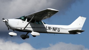 Photo of LN-NFG - Cessna 172P Skyhawk operated by Private
