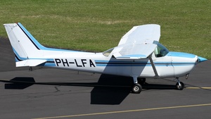 Photo of PH-LFA - Cessna 172P Skyhawk II operated by Private