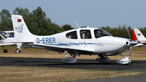 Photo of D-ERER - Cirrus SR20 G2 operated by Private