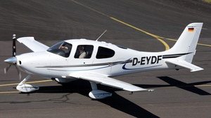 Photo of D-EYDF - Cirrus SR22 G2 GTS operated by Private