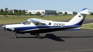 Photo of D-EXGA - Extra EA-500 operated by Private