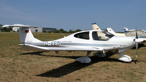Photo of D-EEDI - Diamond DA40 Diamond Star TDI operated by Private